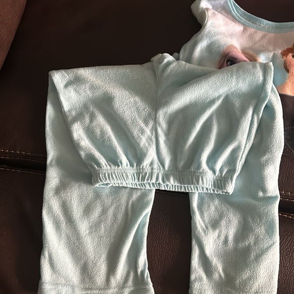 Disney Frozen pajama set - Picture 4 of 5